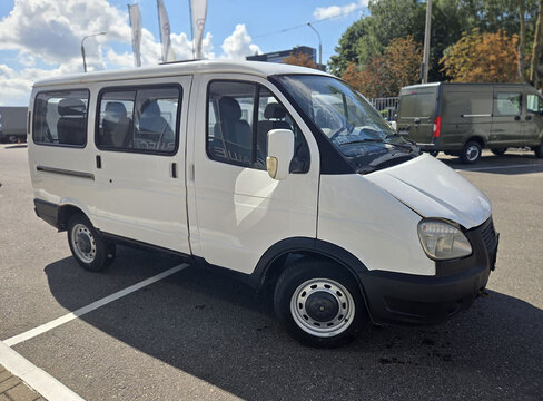 ГАЗ 2217